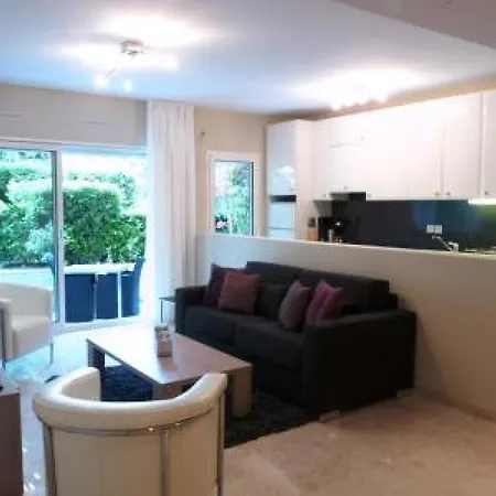 Golden Gate Delux Apartment Cannes