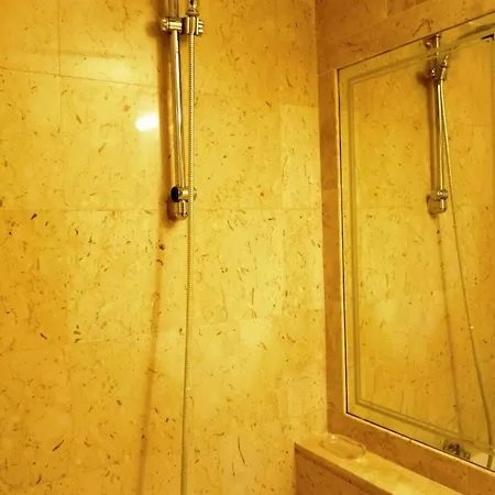 Golden Gate Delux Apartment Cannes